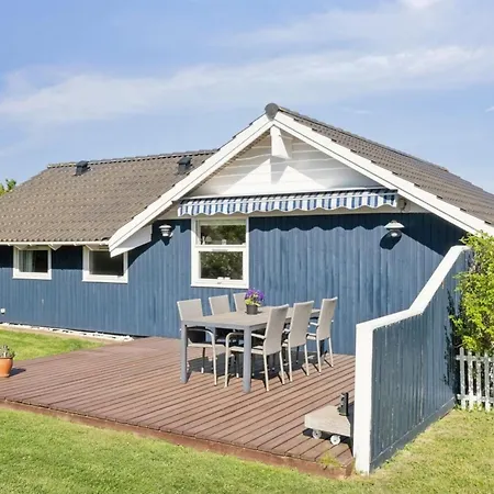 Sukie - 100m From The Sea By Interhome 펜션 Klint
